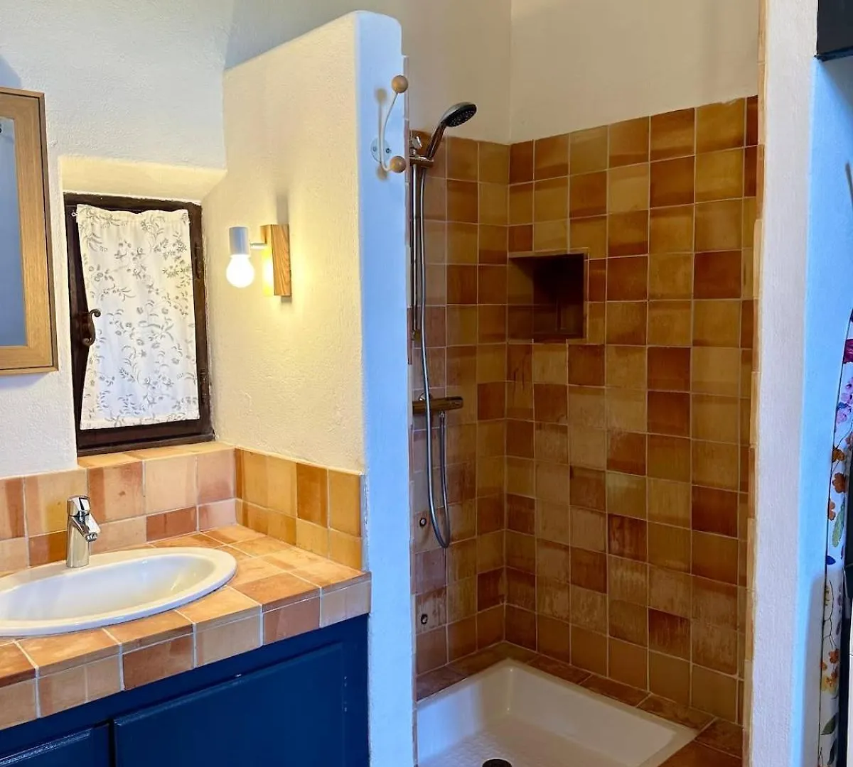 La Maison Haut-Perche Townhouse With View And Jacuzzi Saumane-de-Vaucluse 0*,