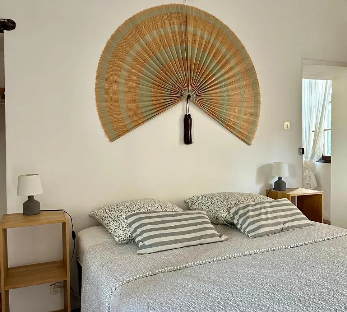 La Maison Haut-Perche Townhouse With View And Jacuzzi Saumane-de-Vaucluse France
